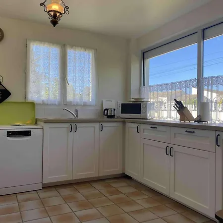 Maison Avec Jardin A Pour 6 Personnes - Fr-1-246a-379 *