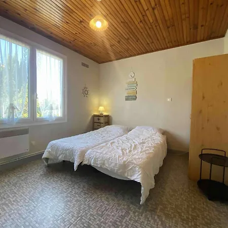 Maison Avec Jardin A Pour 6 Personnes - Fr-1-246a-379