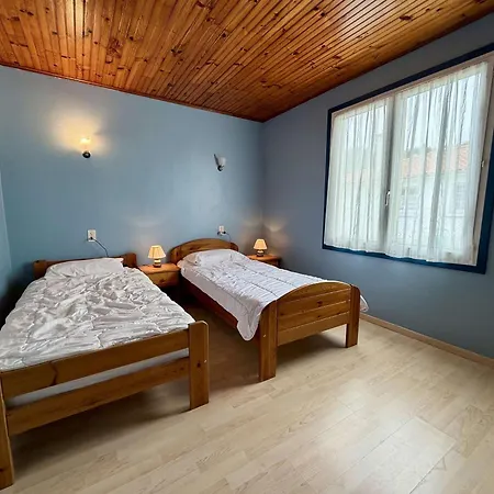 Maison Avec Jardin A Pour 6 Personnes - Fr-1-246a-379 *