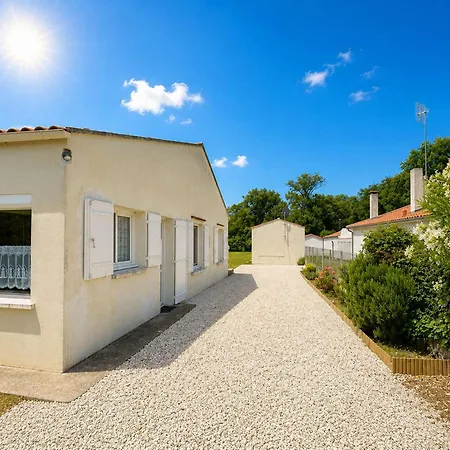 Dom wakacyjny Maison Avec Jardin A Pour 6 Personnes - Fr-1-246a-379 *